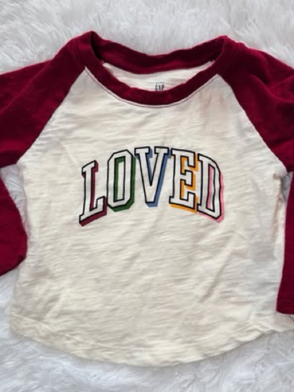 Baby Gap Loved Graphic Raglan Long Sleeve Tee 18-24M Toddler Girl Red Cream - Picture 2 of 6